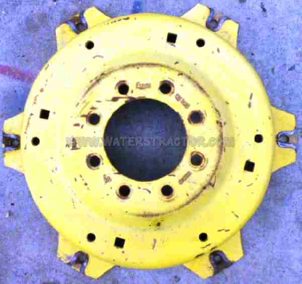 Center Disc with 8 on 8" Center, Fits 28" HD 6 Loop Rims