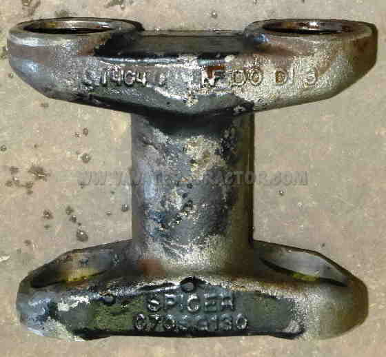 Yoke, Universal Joint, Center Front Axle, MFWD