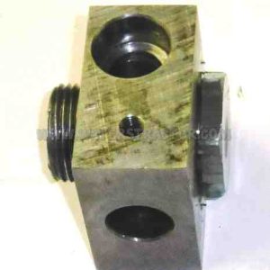 Block, Charge Tube Connector