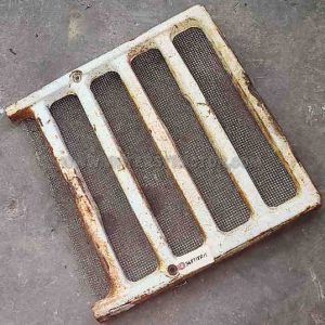 Grille, Main